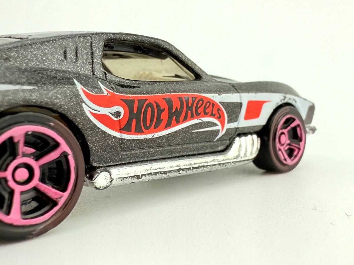 Datsun 240Z Hot Wheels Czarny 1:64 – zdjęcie 5