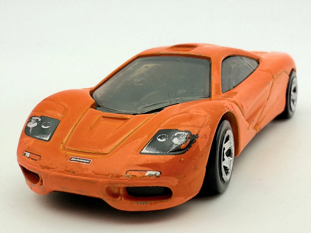 Mclaren F1 Hot Wheels 2020 1:64 Pomarańczowy – zdjęcie 5