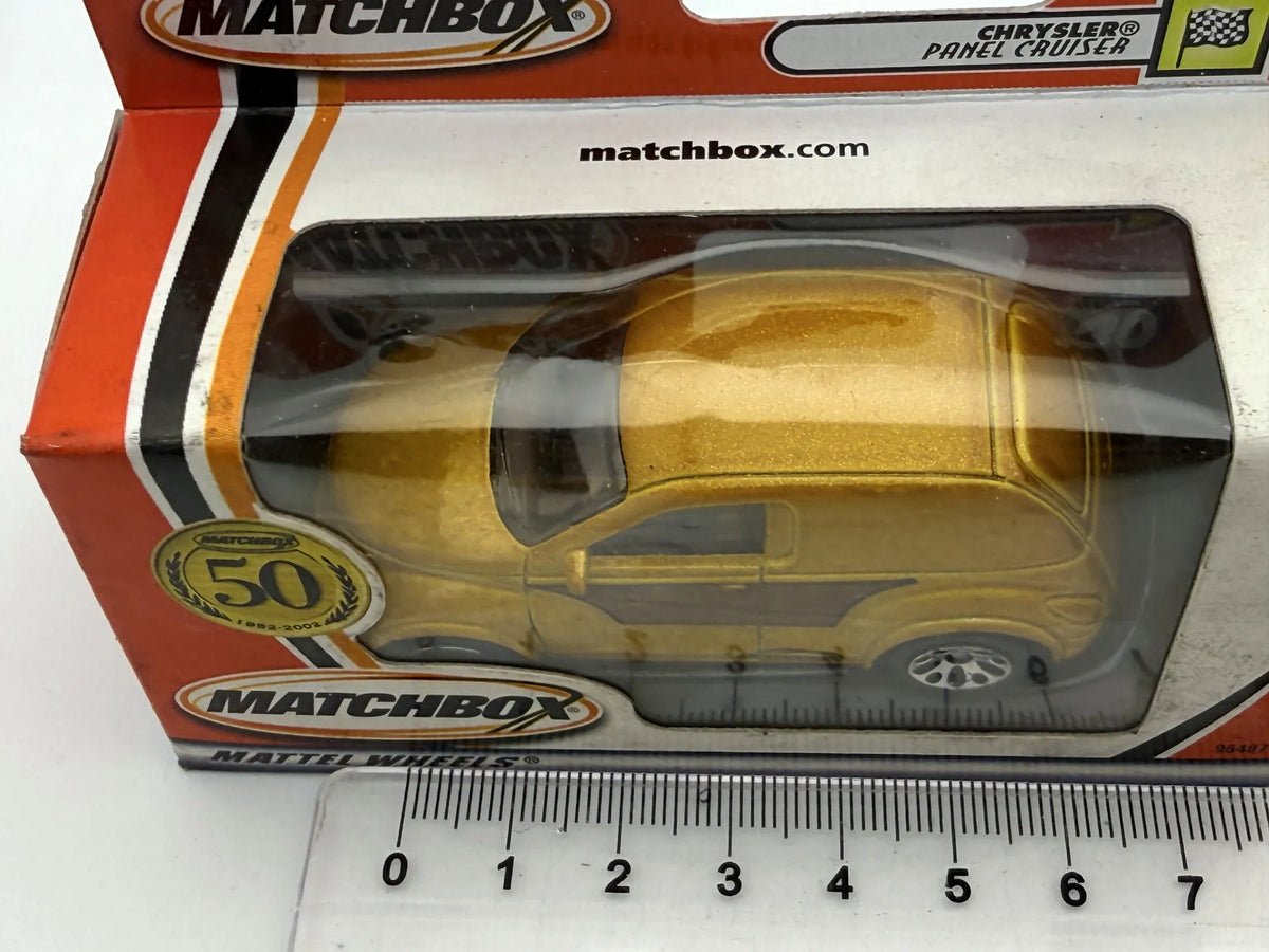 CHRYSLER PANEL CRUISER Cool Concepts Matchbox 2002 Złoty 1:64 – zdjęcie 5
