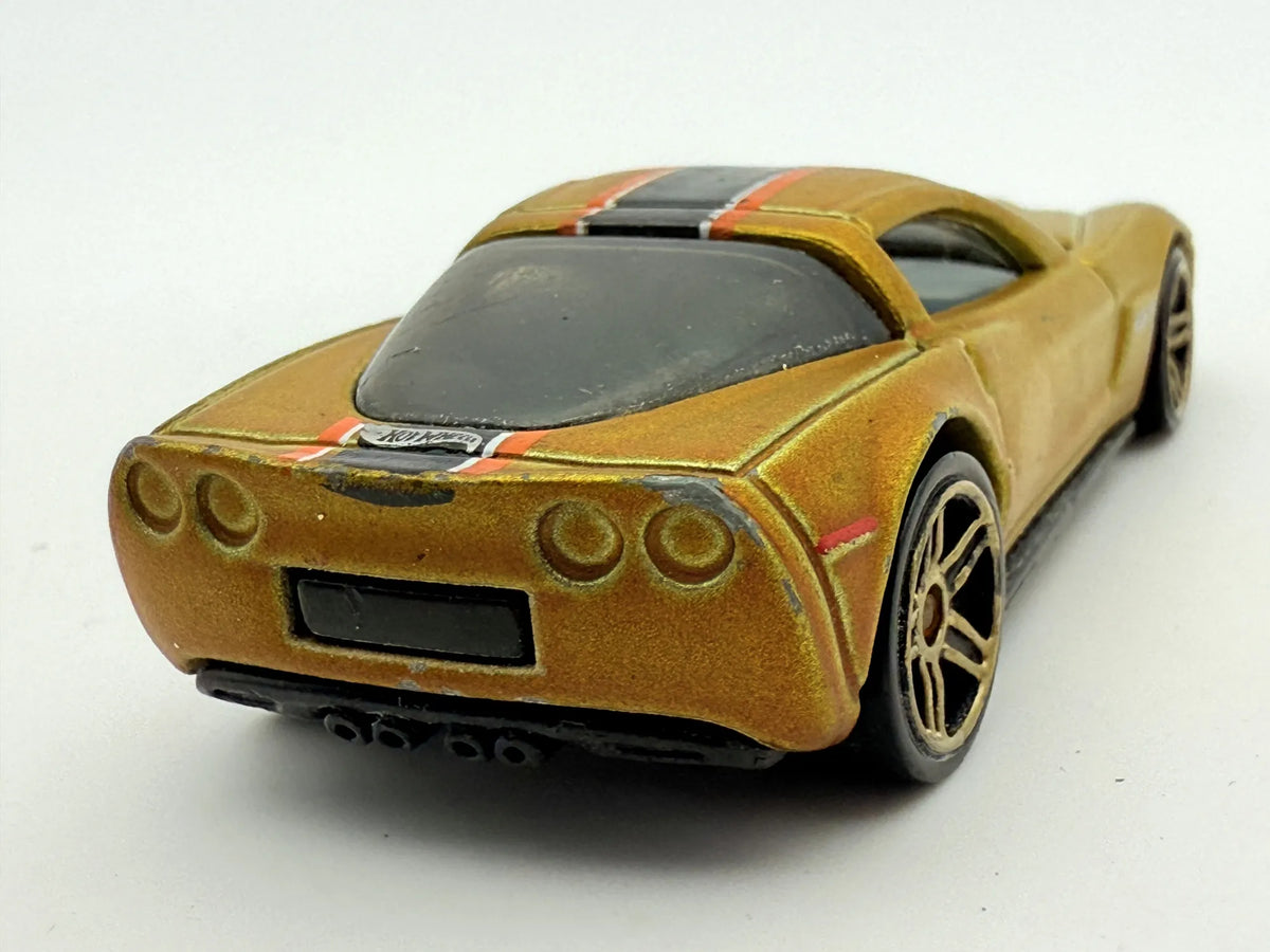 Corvette Z06 Hot Wheels Złoty 1:64 – zdjęcie 5