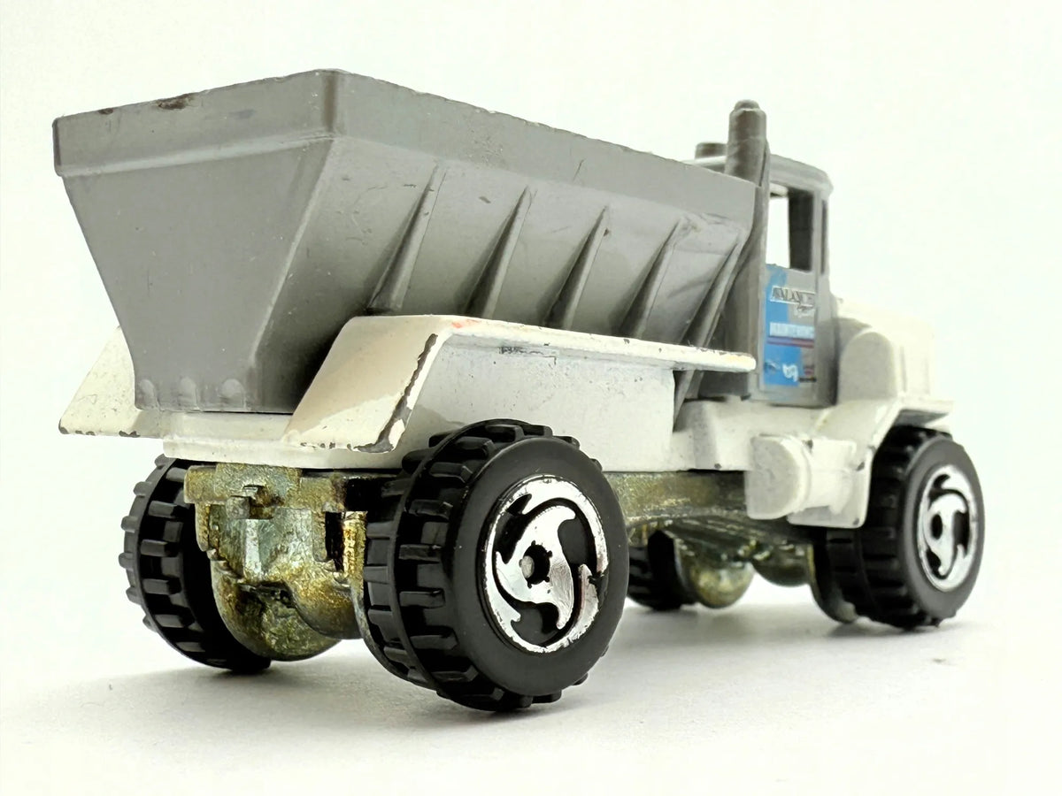 OSHKOSH SNOW PLOW, Hot Wheels, Resoraki, Die cast, Biało-Szara, 1:64 – zdjęcie 5