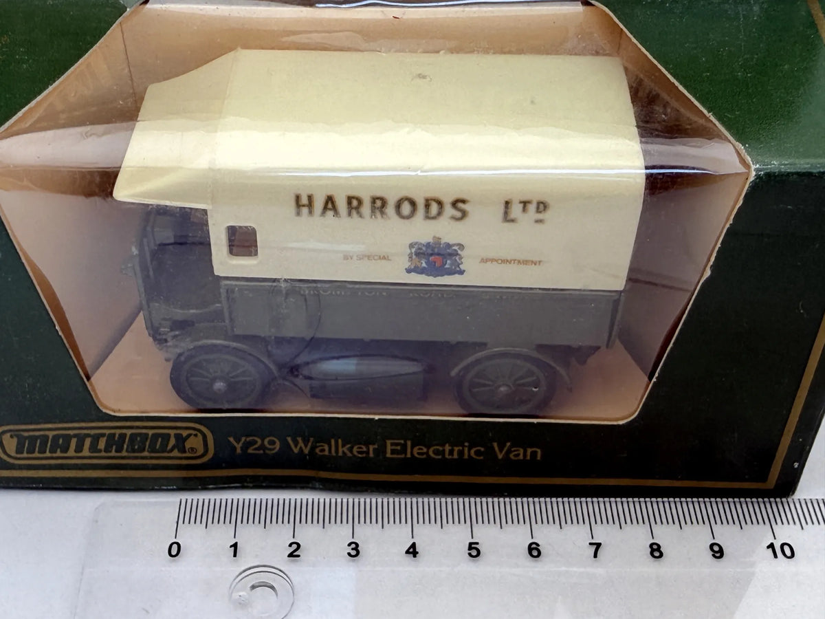 WALKER ELECTRIC VAN Matchbox 1984 Kremowy 1:43 Made in England Harrods LTD – zdjęcie 5