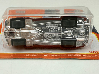 1941 Cadillac Series 62 Convertible Coupe Matchbox 2021 Czerwony 1:64 – zdjęcie 5