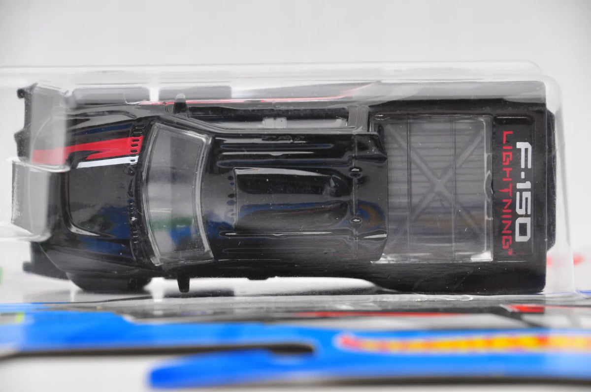 Nissan Gt-R R35 Nismo Czarny 1:64 – zdjęcie 5