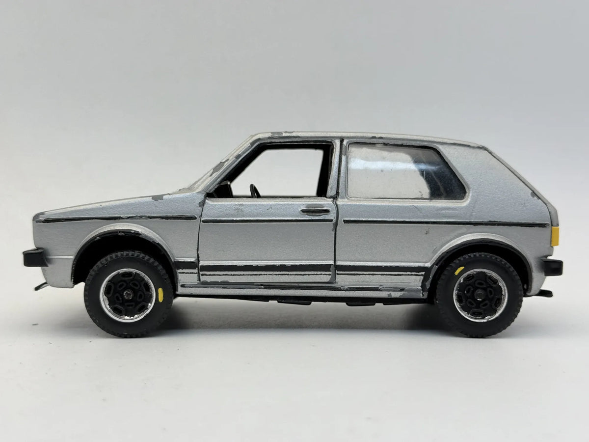 Volkswagen Golf GTI MK1 Mebetoys Srebrny 1:25 Made in Italy – zdjęcie 5