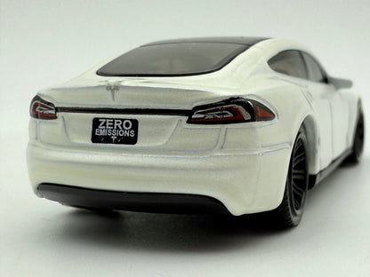 Tesla Model S Matchbox 2022 Biały 1:64 Sedan – zdjęcie 5