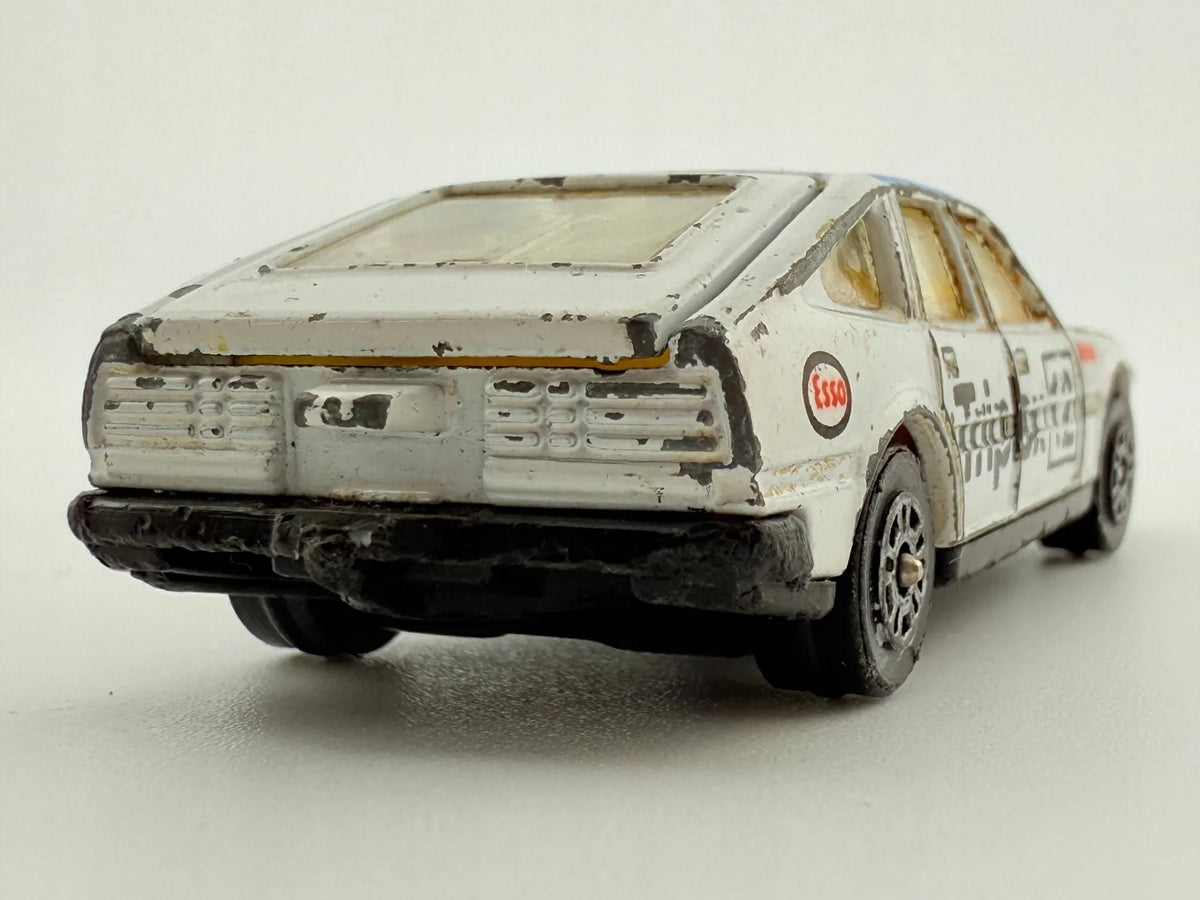 Rover 3500 Corgi Biały 1:43 Made in Gt Britain – zdjęcie 5