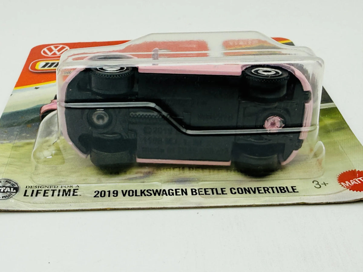 Volkswagen Beetle Convertible Matchbox 2024 Mainline 1:64 Blister Różowy – zdjęcie 5