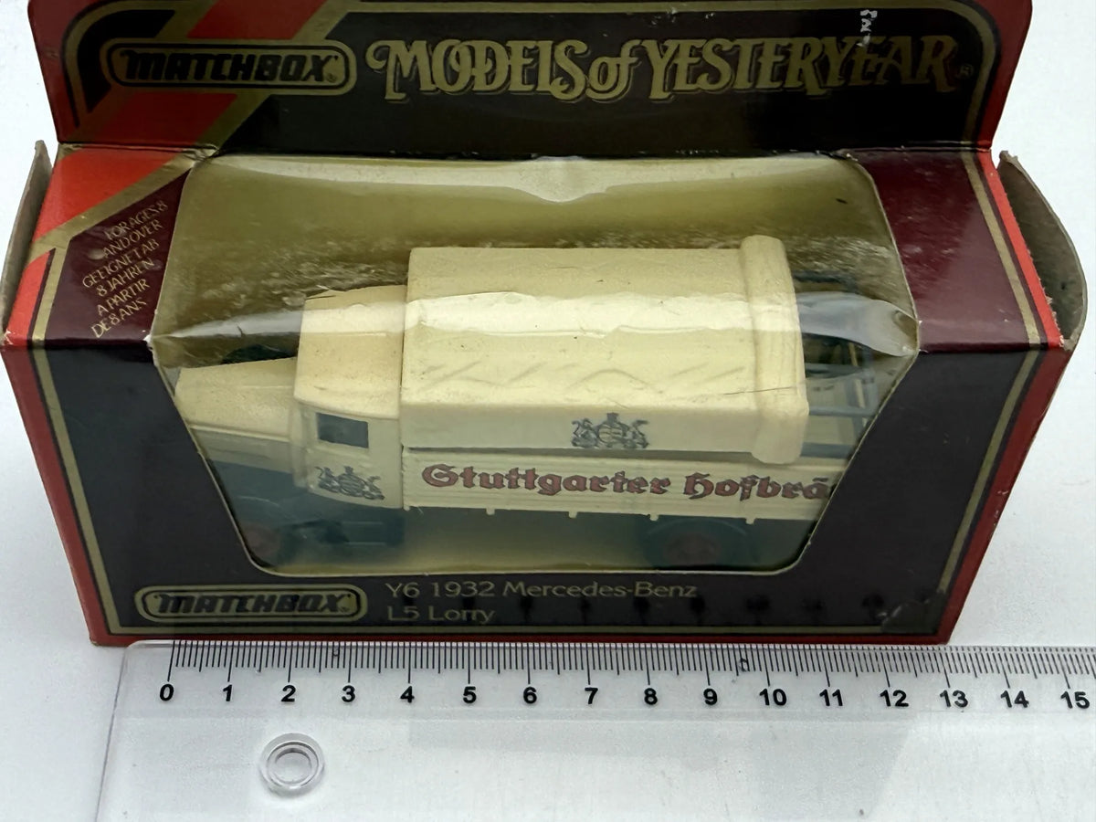 Ciężarówka 1932 MERCEDES-BENZ L5 LORRY Matchbox 1987 Kremowy 1:69 – zdjęcie 5