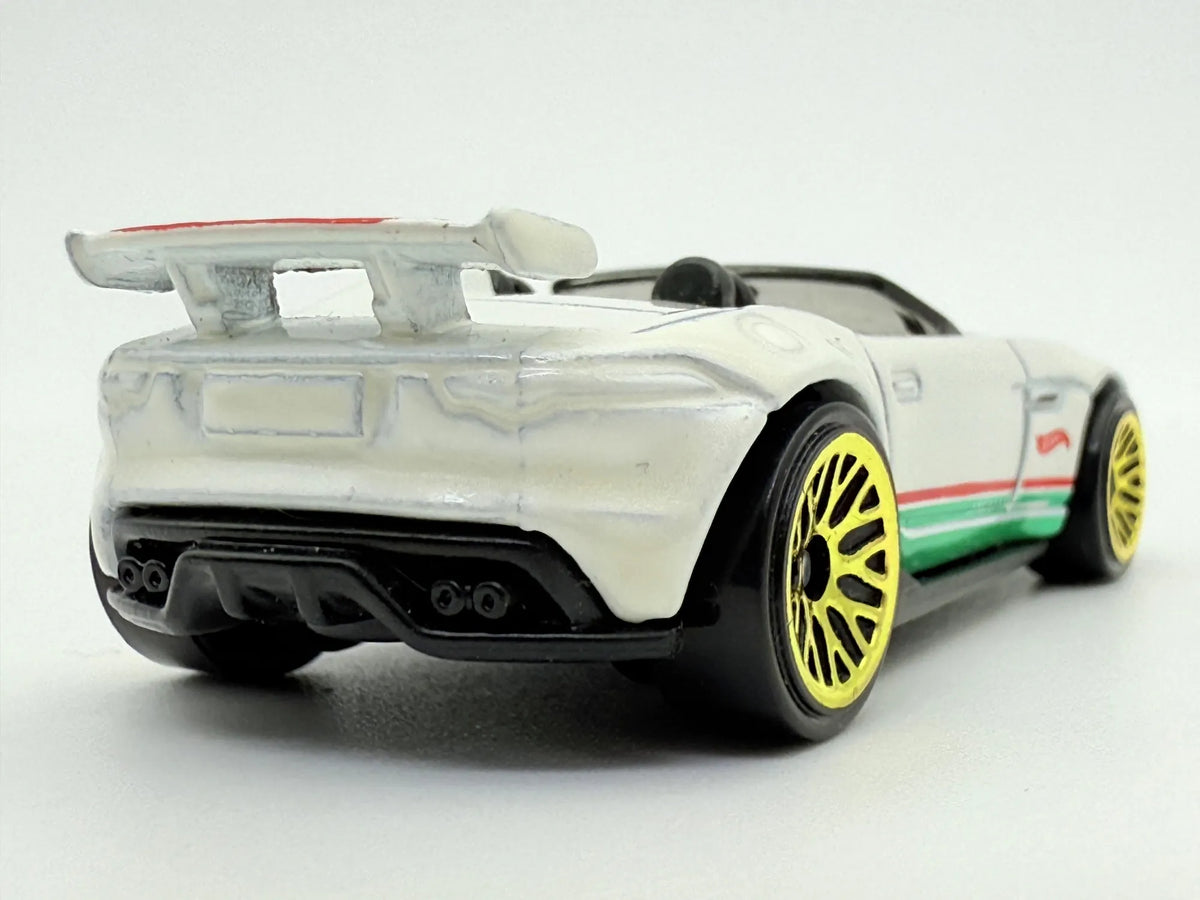 F-Type Project 7 Hot Wheels Biała 1:64 – zdjęcie 5