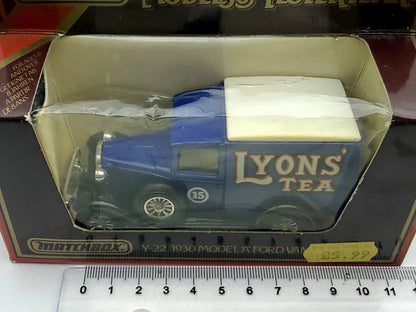 1930 MODEL A FORD VAN Matchbox 1986 Niebieski 1:40 Made in Macau Lyons' Tea – zdjęcie 5