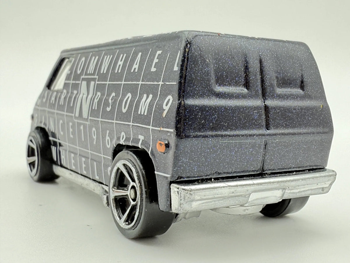 1974 VAN HW Art Cars, Hot Wheels, Die cast R7611, Ciemnoszary 1:64 Resoraki – zdjęcie 5