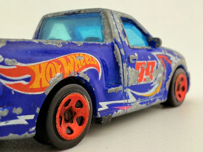 F-150 Lightning Hot Wheels 2020 Niebieski 1:64 – zdjęcie 5
