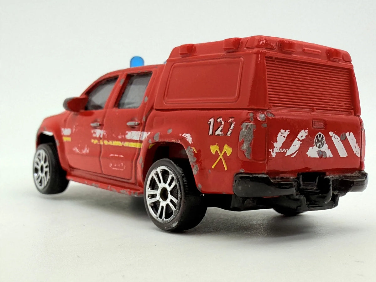 Volkswagen Amarok Czerwony 1:64 – zdjęcie 5