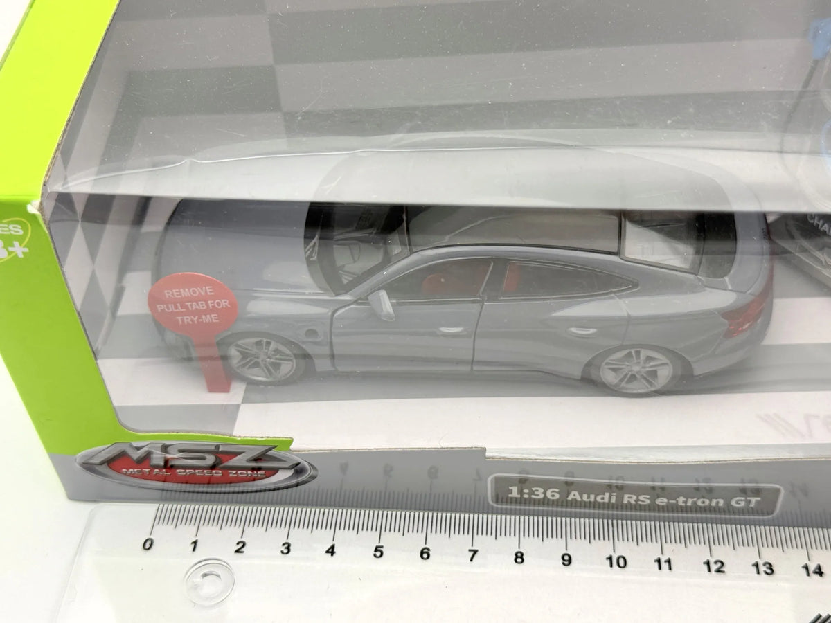 AUDI RS E-TRON GT Electric Vehicles MSZ Szary 1:36 – zdjęcie 5