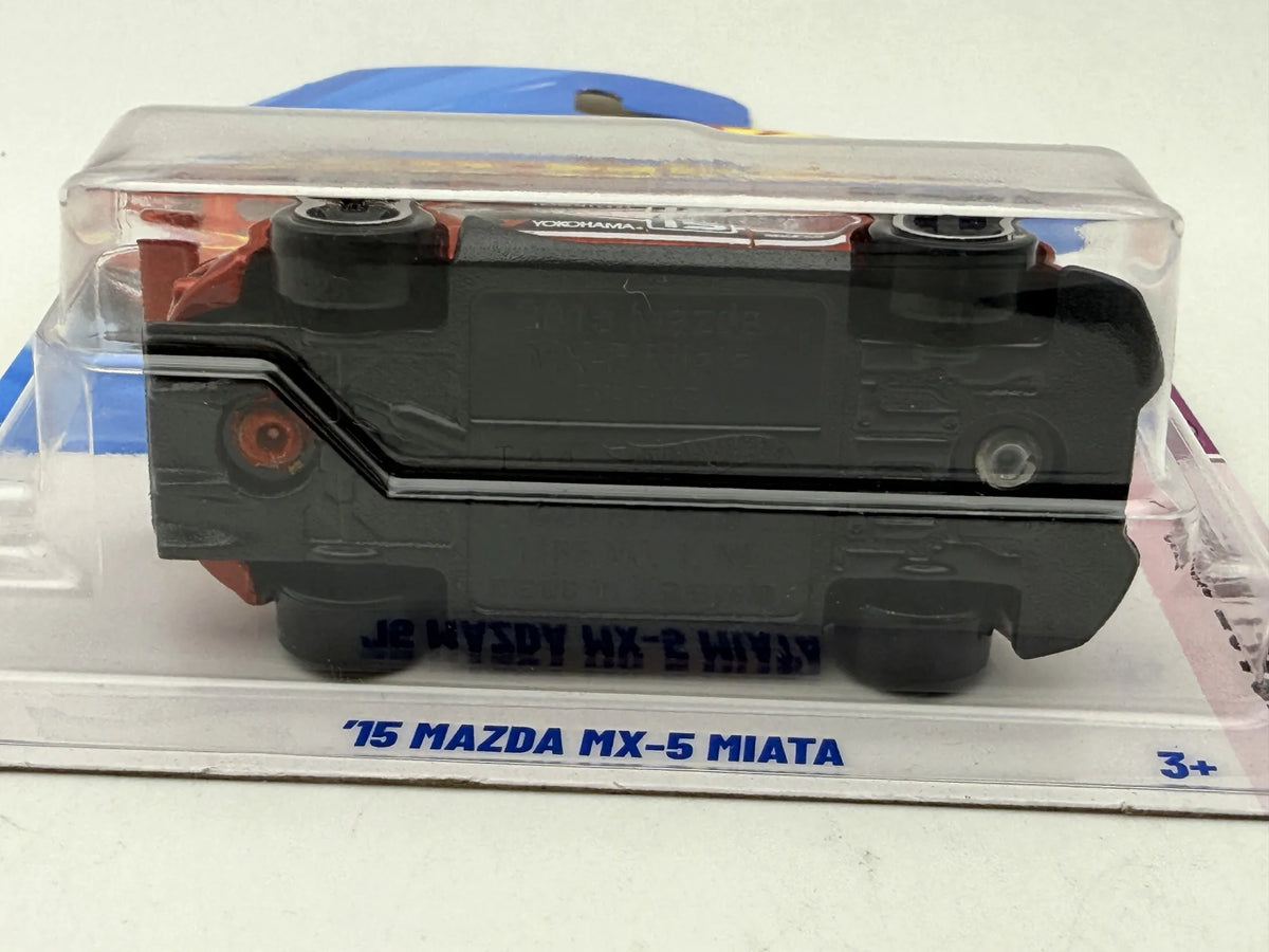'15 Mazda Mx-5 Miata Compact Kings Hot Wheels 2024 Czerwony 1:64 – zdjęcie 5