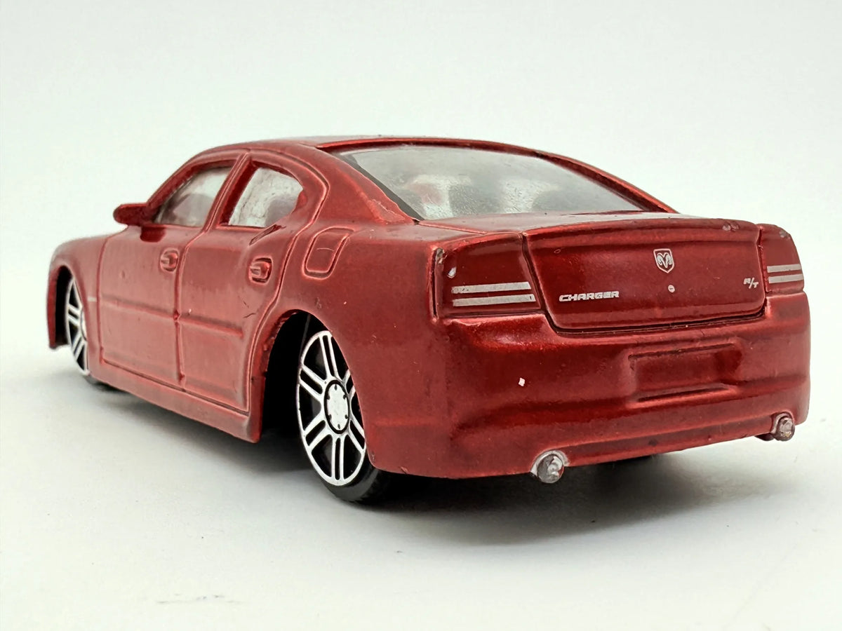 2006 Dodge Charger Bburago Czerwona 1:43 – zdjęcie 5