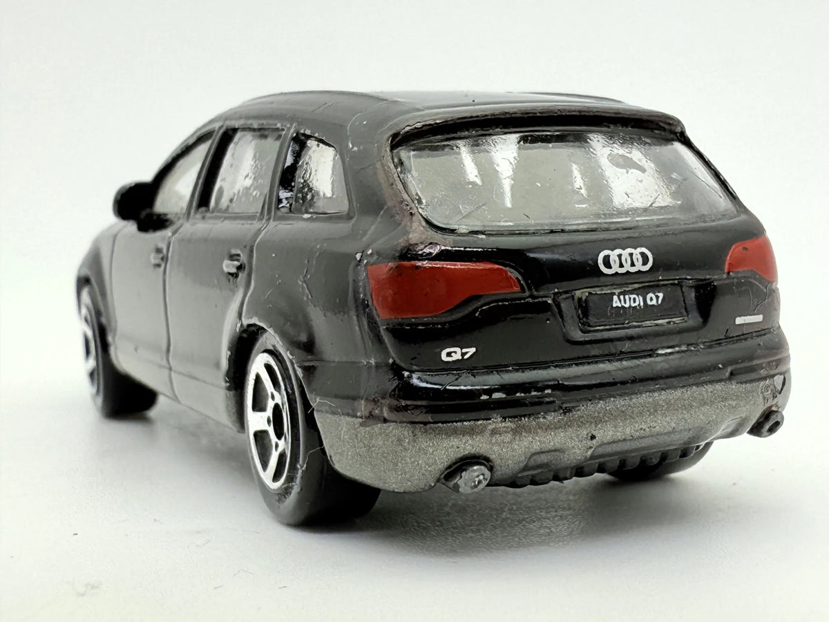 Audi Q7 Realtoy Czarny 1:64 – zdjęcie 5