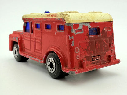 Armored Truck Matchbox Czerwony 1:64 Made in Anglia – zdjęcie 5
