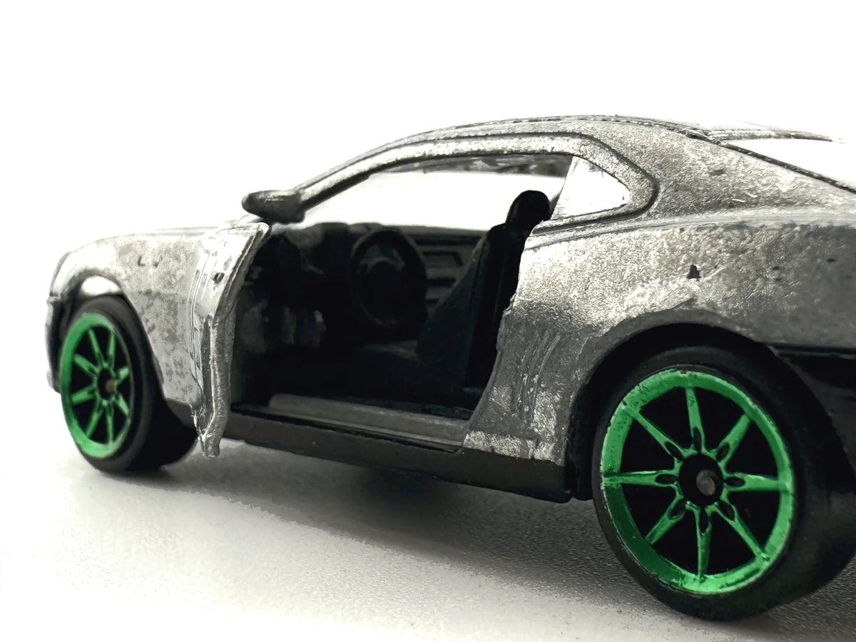 Chevrolet Camaro Majorette 2010 Srebrny 1:62 – zdjęcie 5