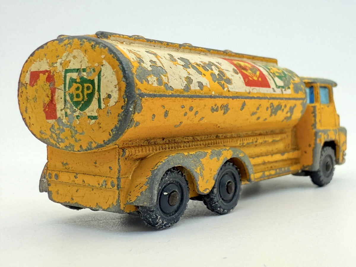 Guy Warrior Tanker Żółta 1:64 Made in Wielka Brytania – zdjęcie 5