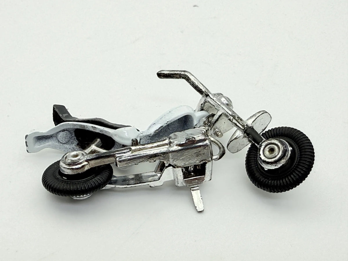Motocykl Biało-Czarny 1:64 Made in Macao – zdjęcie 5