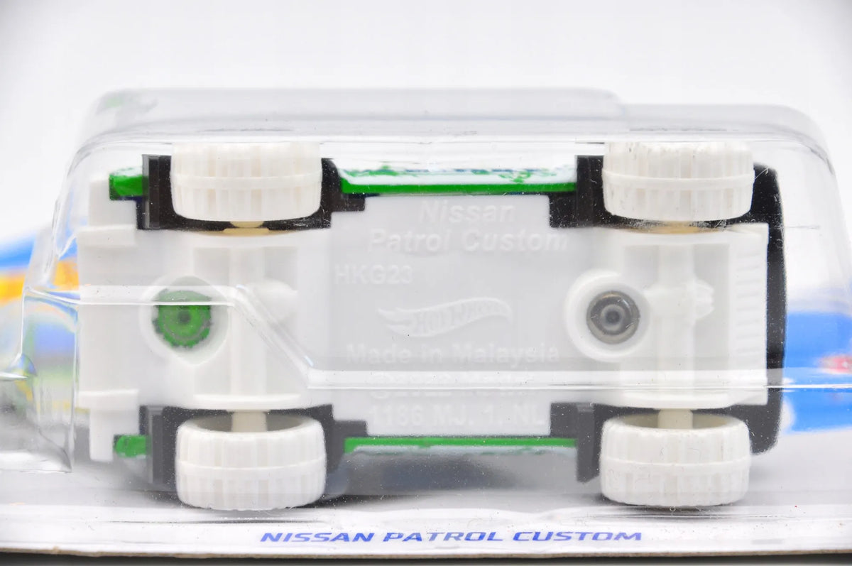 NISSAN PATROL CUSTOM Hot Wheels 2024 Die cast HTC89 Zielony, 1:64, Resoraki – zdjęcie 5