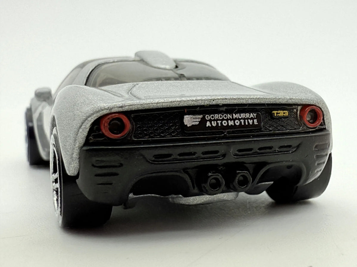 GMA T.33 Hot Wheels 2024 Srebrny 1:64 – zdjęcie 5