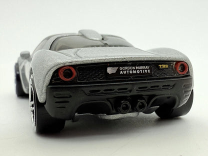 GMA T.33 Hot Wheels 2024 Srebrny 1:64 – zdjęcie 5