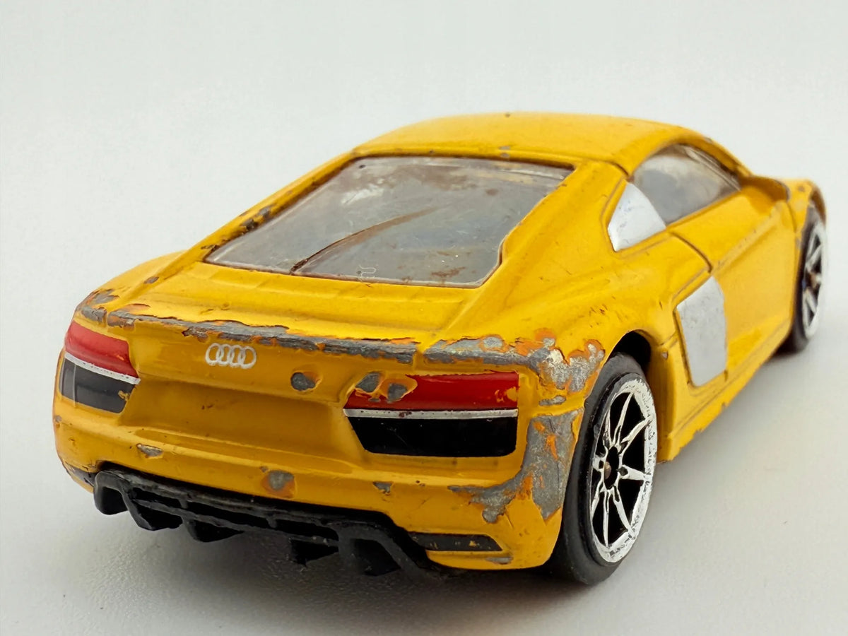 Audi R8 Audi Żółty 1:64 – zdjęcie 5