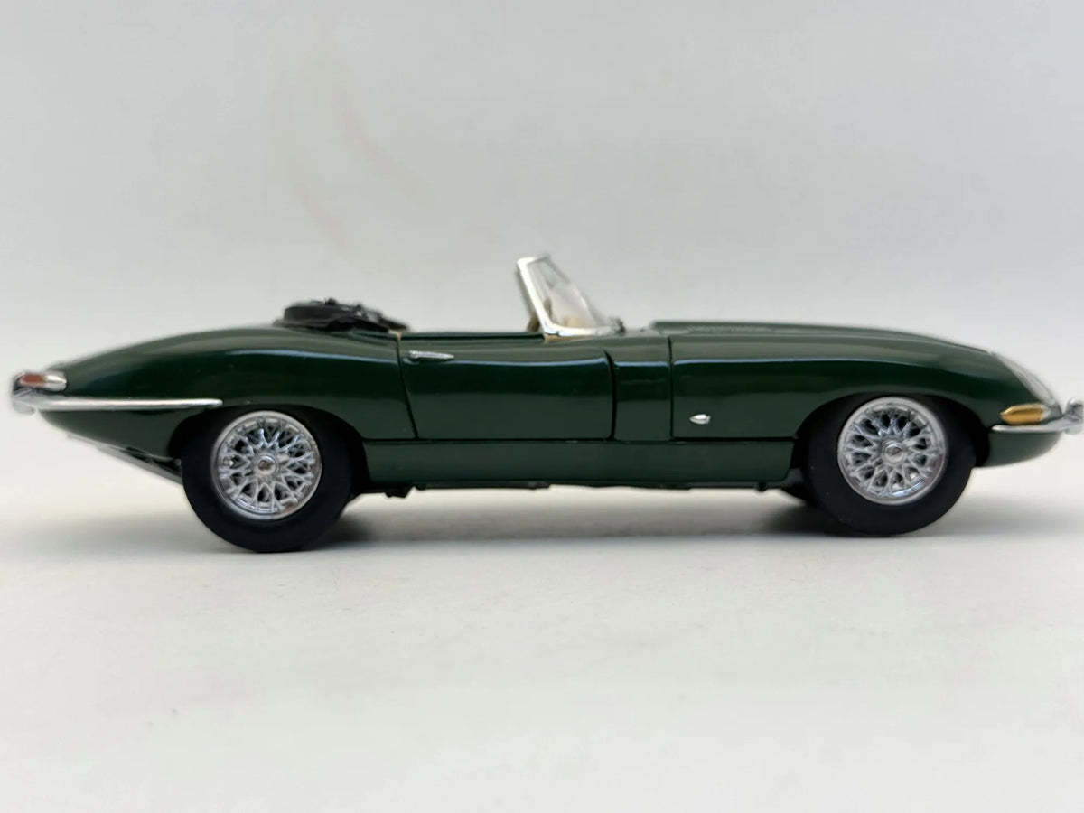 1961 Jaguar E-Type Franklin Mint Precision Models 1961 Zielony 1:24 – zdjęcie 5