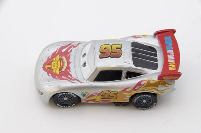Zygzak Lightning Mcqueen Disney Srebrny 1:64 – zdjęcie 5