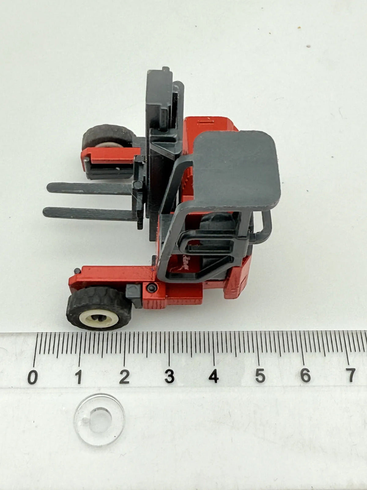 MOFFETT MITNEHMSTAPLER, Conrad Modelle, Wózek widłowy, Czerwony, 1:64 – zdjęcie 5