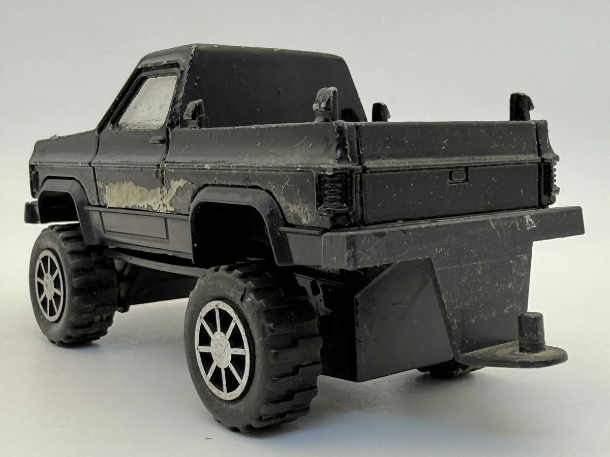 CHEVROLET C/K PICKUP MARKI JACO VINTAGE MODEL Czarny 1:32 – zdjęcie 5