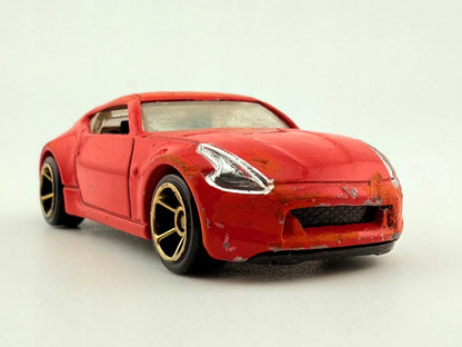 Nissan 370Z Hot Wheels Czerwony 1:64 – zdjęcie 5