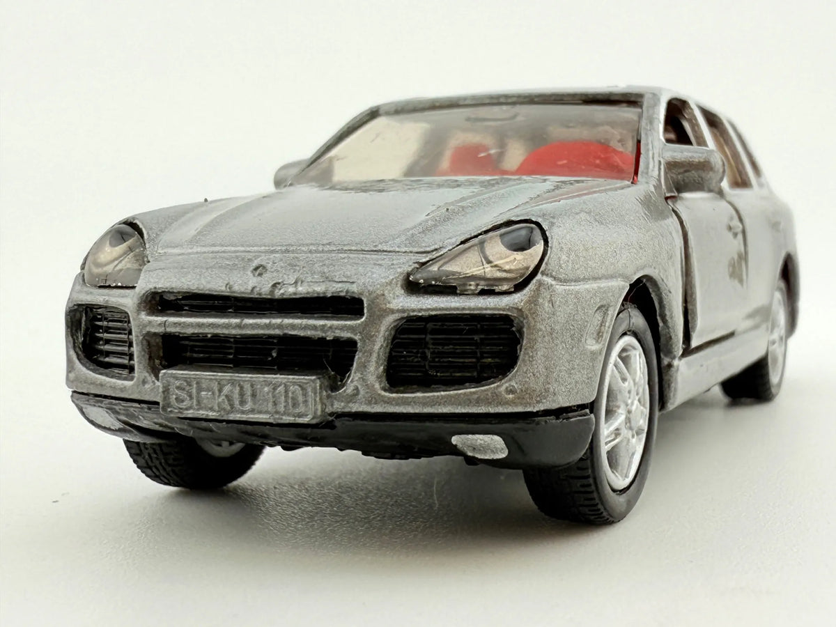 Porsche Cayenne Turbo SIKU Srebrny 1:68 – zdjęcie 5