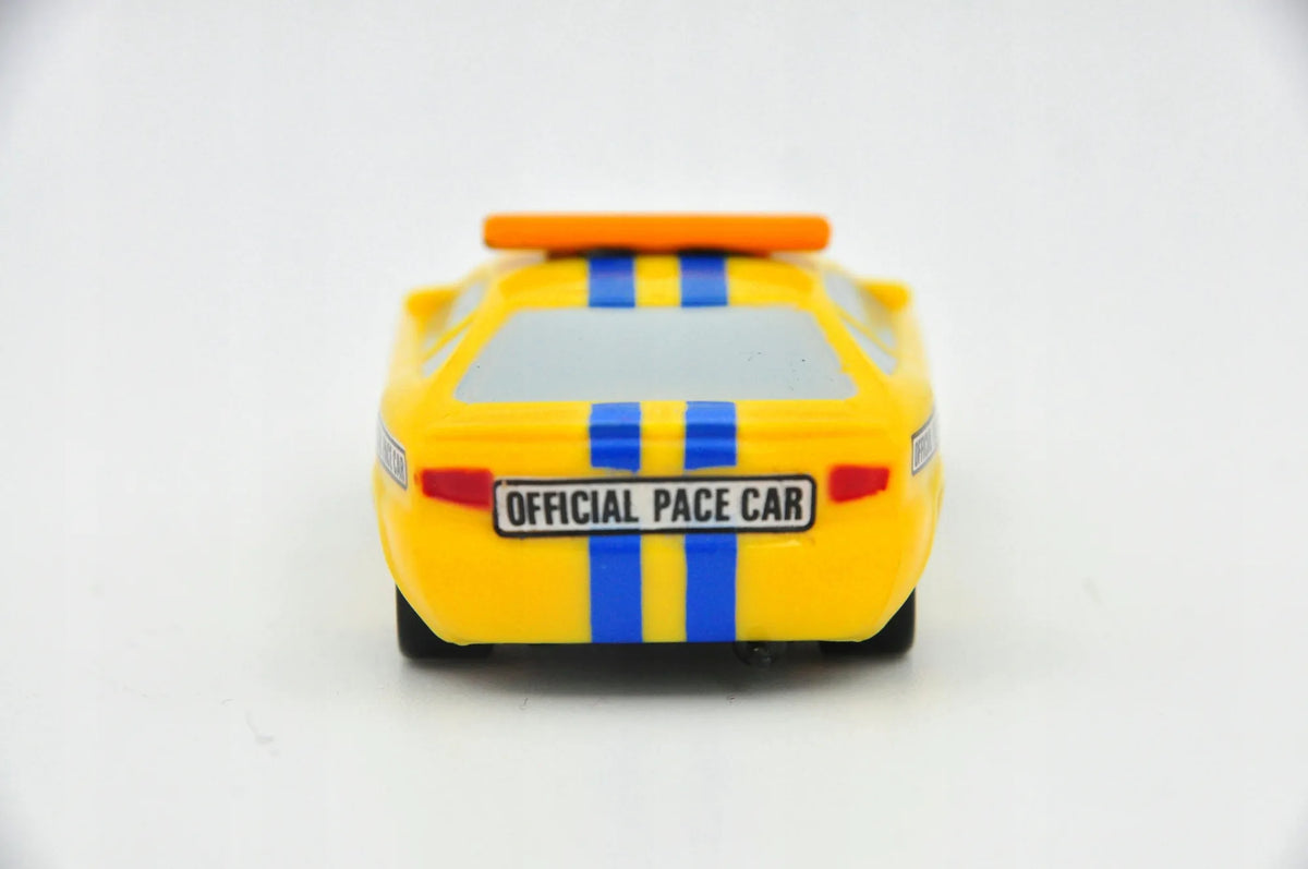 PISTON CUP OFFICIAL PACE CAR, Disney Pixar, Resoraki, Die cast, Żółty, 1:64 – zdjęcie 5