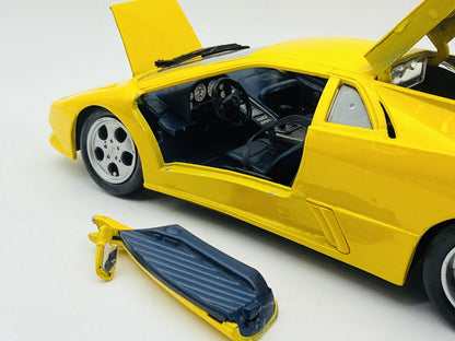 Lamborghini Diablo Maisto 1990 1:18 Luzak Żółty – zdjęcie 5