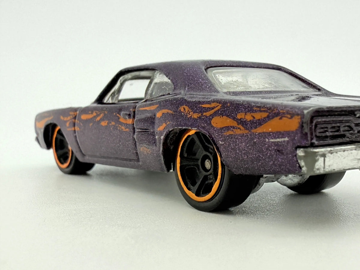 Muscle Car Hot Wheels Fioletowy 1:64 – zdjęcie 5