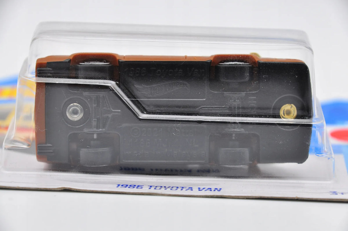 1986 TOYOTA VAN Hot Wheels 2023 Żółty 1:64 – zdjęcie 5