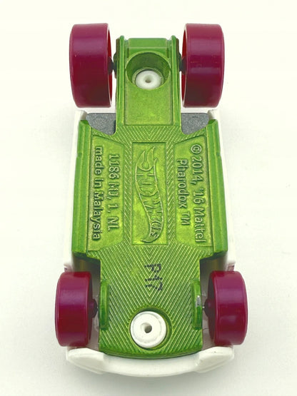 Pharodoxx Mainline Hot Wheels 2014 Biały 1:64 – zdjęcie 5