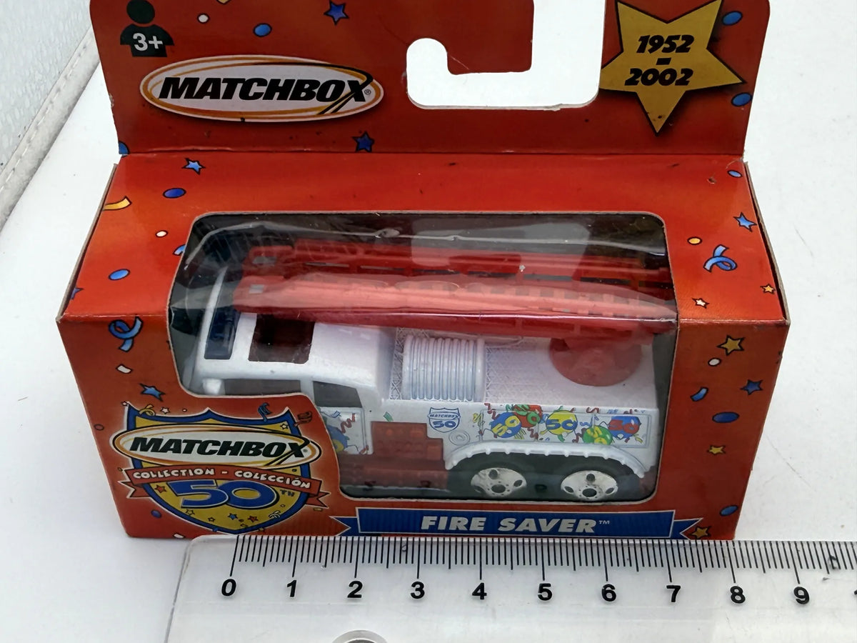 FIRE SAVER 50th Anniversary Straż pożarna Matchbox 2002 Biały 1:64 – zdjęcie 5