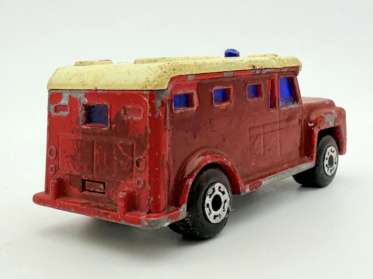Armored Truck Matchbox Czerwony 1:64 Made in Anglia – zdjęcie 6