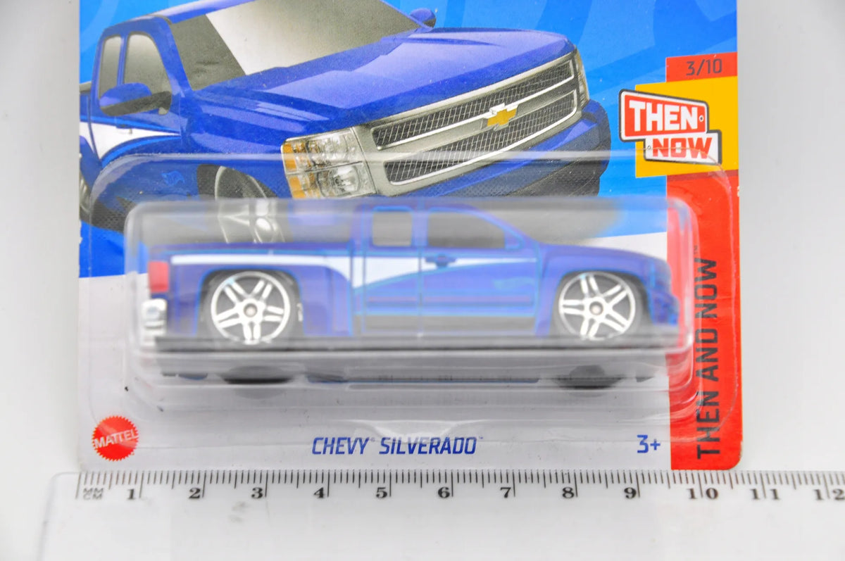 Chevrolet Silverado Niebieski 1:64 – zdjęcie 6