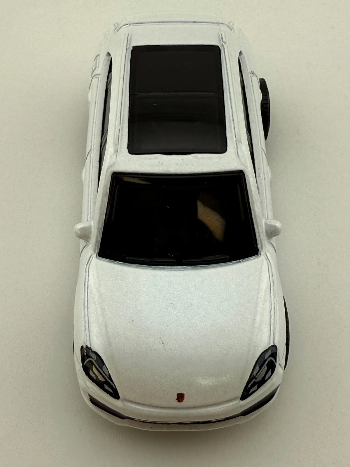 Porsche Cayenne Turbo Mainline Matchbox 2021 Biały 1:64 – zdjęcie 6