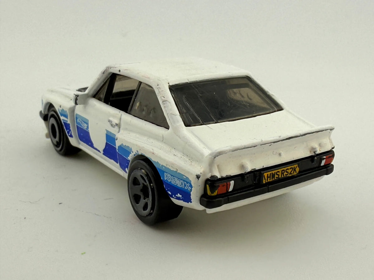 Ford Escort Rs2000 Hot Wheels 2012 Biały 1:64 – zdjęcie 6
