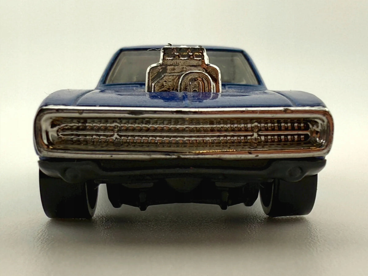 1970 Dodge Charger Hot Wheels 2010 1:64 Niebieski – zdjęcie 6