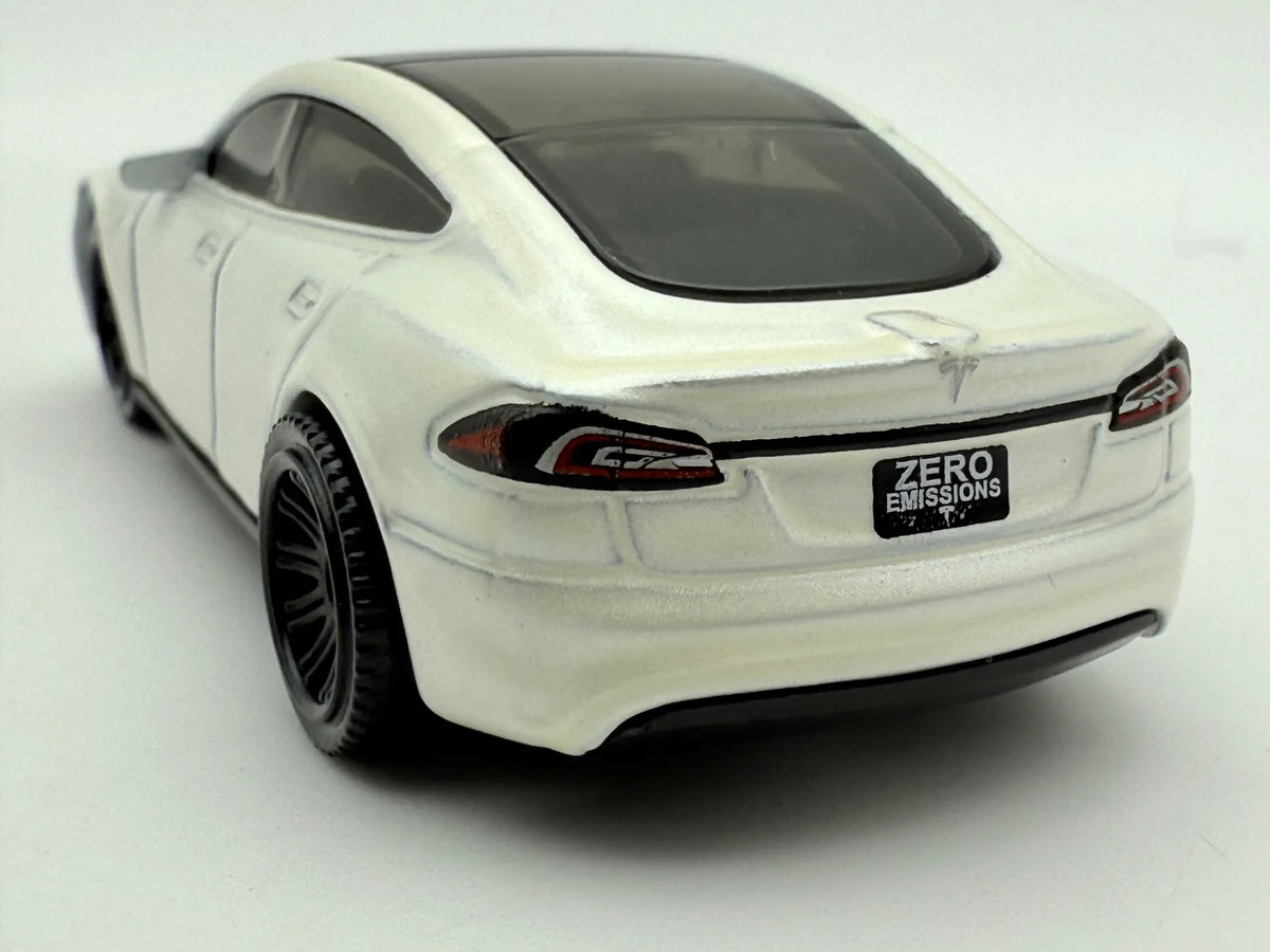 Tesla Model S Matchbox 2022 Biały 1:64 Sedan – zdjęcie 6