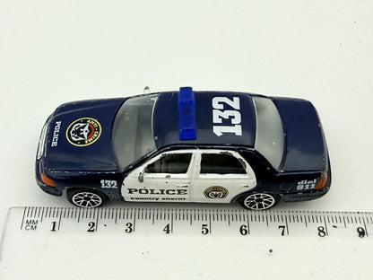 Ford Crown Victoria Realtoy Granatowy 1:64 – zdjęcie 6