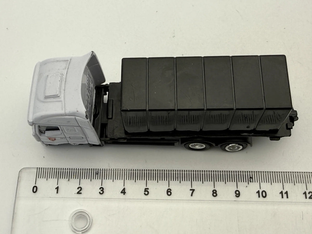 Ciężarówka Iveco Stralis Biały 1:87 – zdjęcie 6